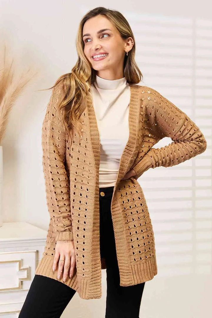 Knytt Opp Clara-Horisontale Vibes Ribbet Åpen Front Cardigan i Karamell